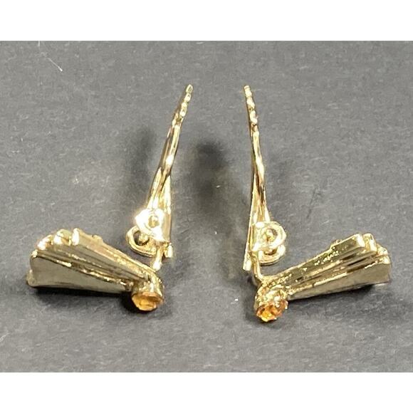 Vintage Mid-Century Gold Tone Floral Starburst Brooch & Clip On Earrings - Picture 15 of 16